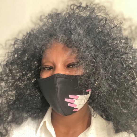 Meet your Posher, Ms Kim - Picture 3 of 8